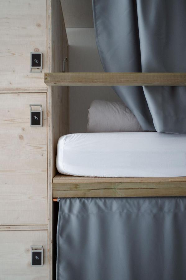 Bodygo Hostel Вальфрежюс Экстерьер фото