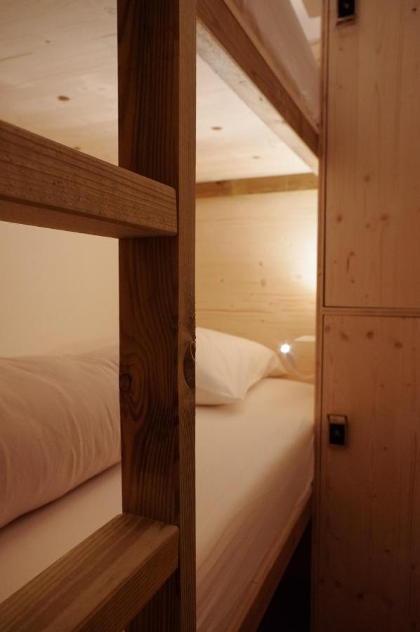 Bodygo Hostel Вальфрежюс Экстерьер фото