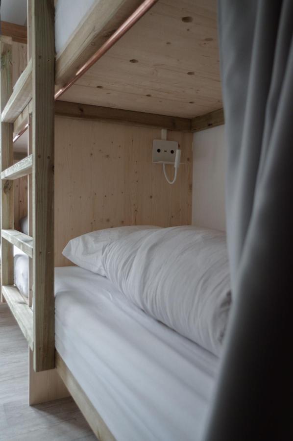 Bodygo Hostel Вальфрежюс Экстерьер фото